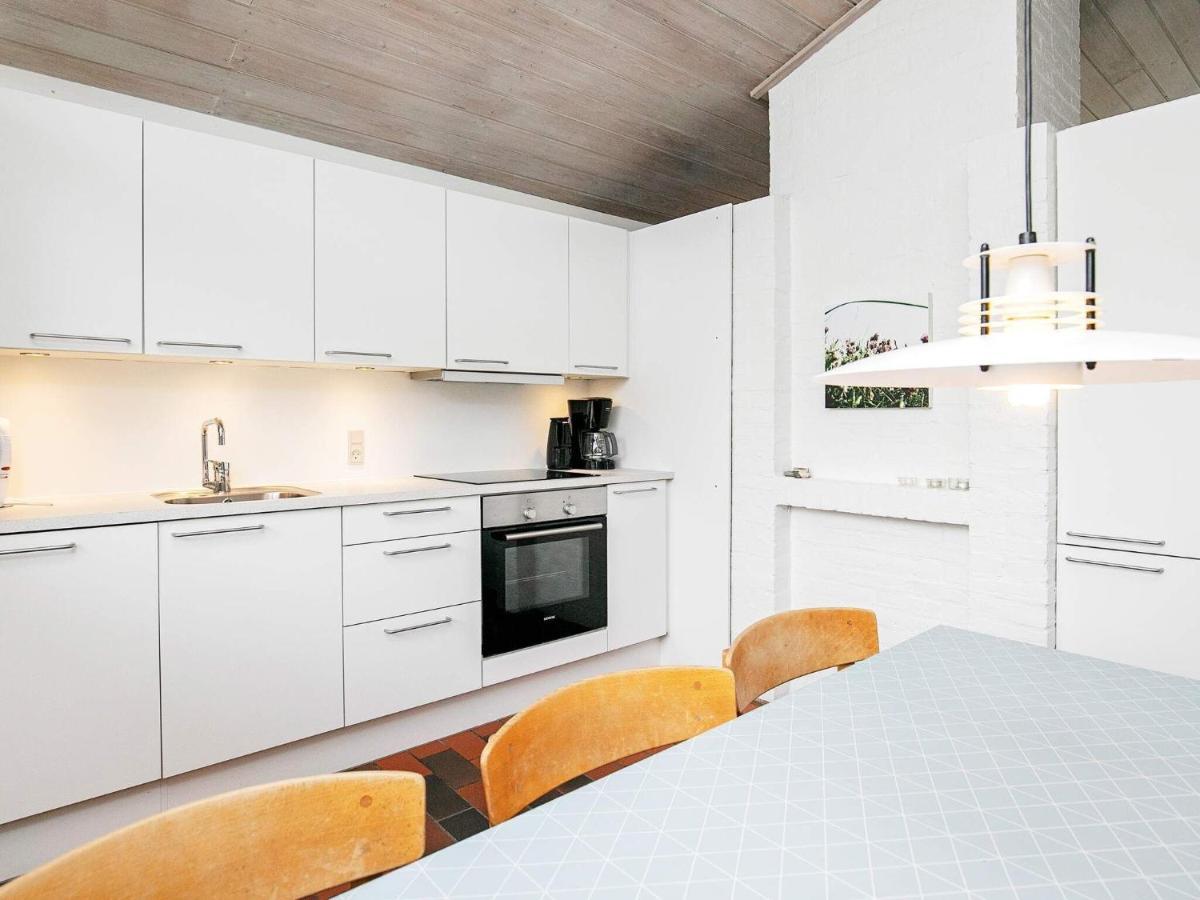 6 Person Holiday Home On A Holiday Park In 汉斯特霍尔姆 外观 照片
